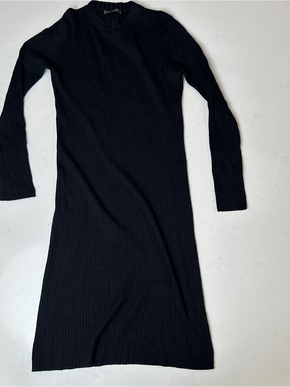 Suzy Shier Black Ribbed Long Sleeve Midi Dress